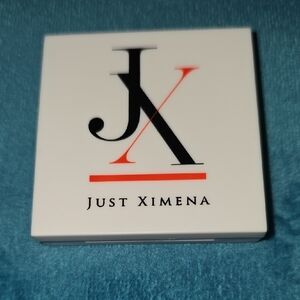 Highlighter - Elegant White and Black